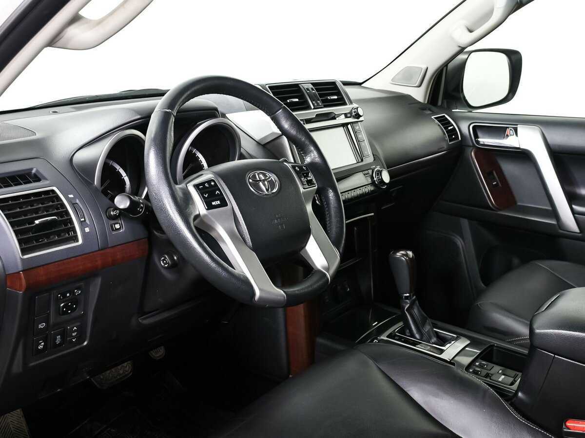 Купить Toyota Land Cruiser Prado с пробегом. Фото: #11