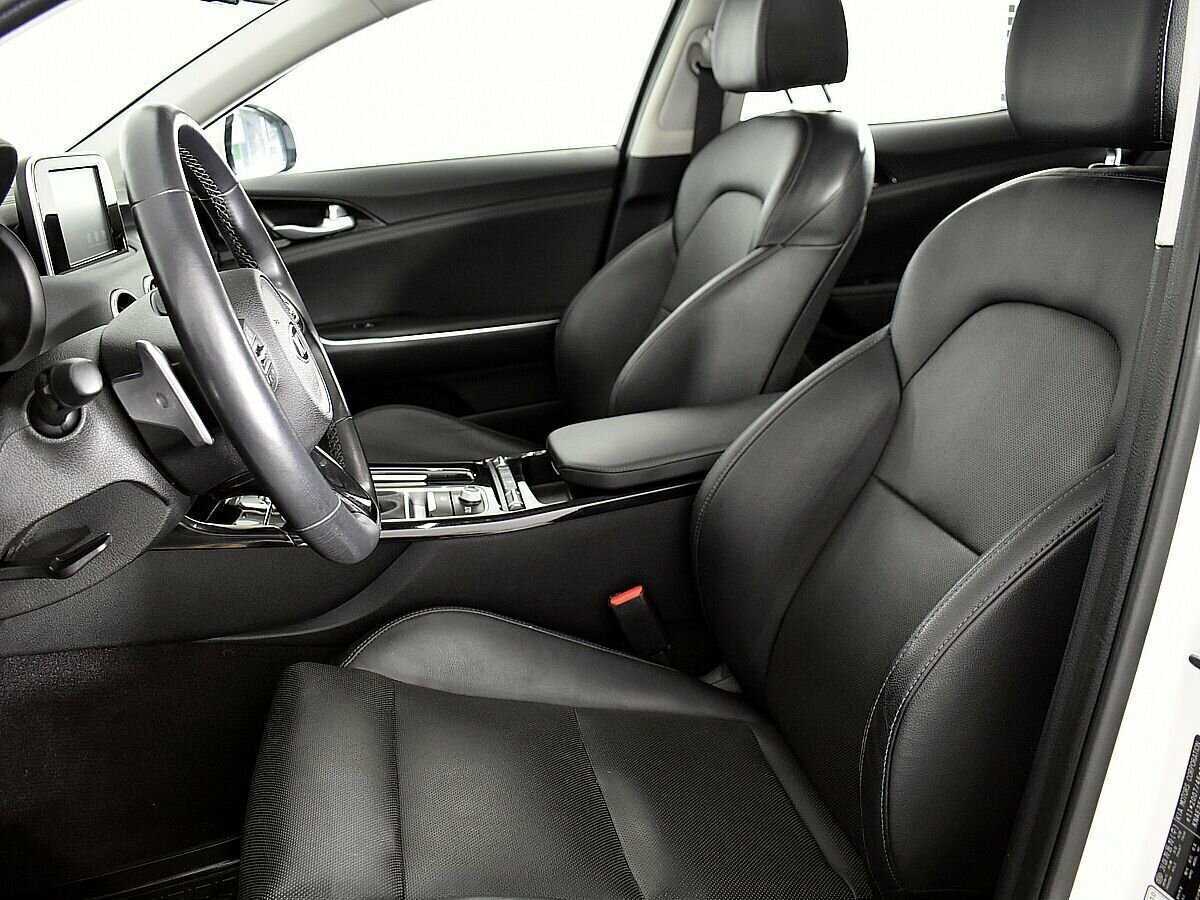 Купить Kia Stinger с пробегом. Фото: #6