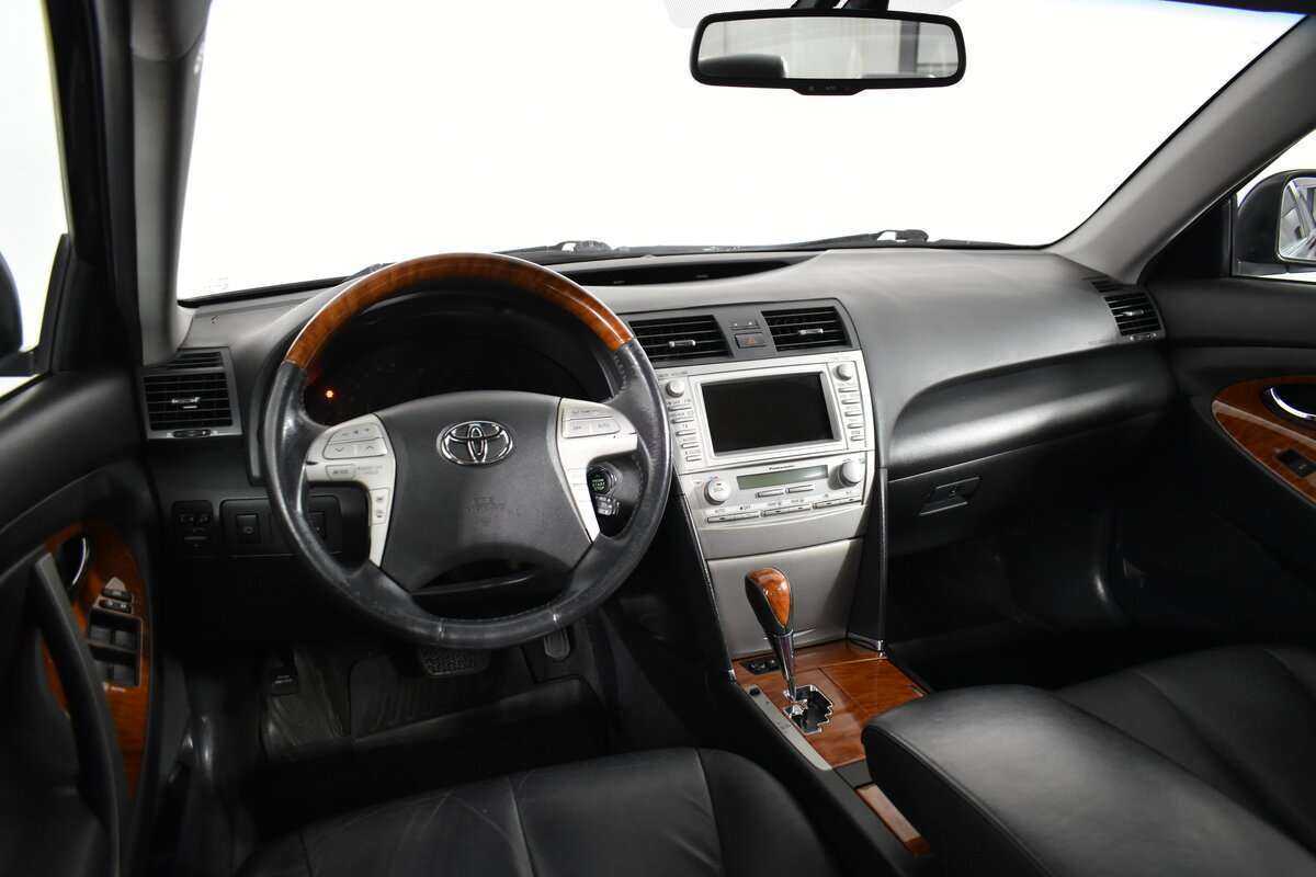 Купить Toyota Camry с пробегом. Фото: #11
