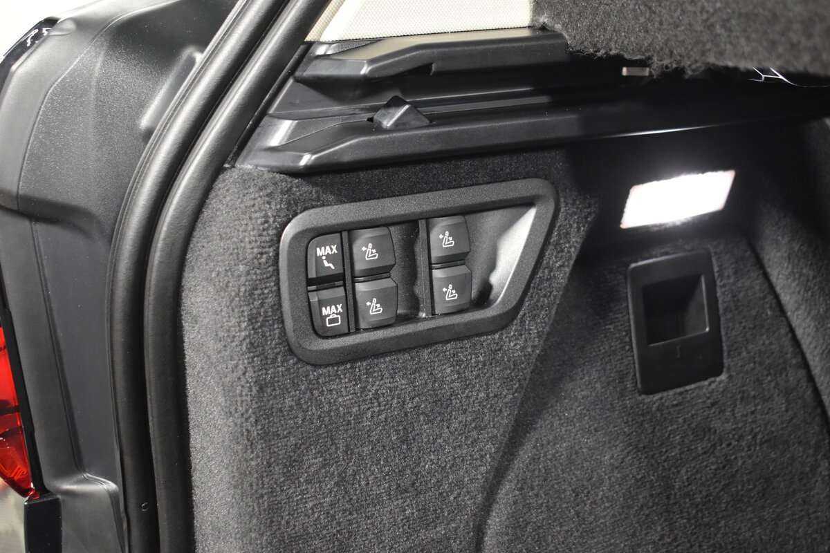 Купить BMW X7 с пробегом. Фото: #7