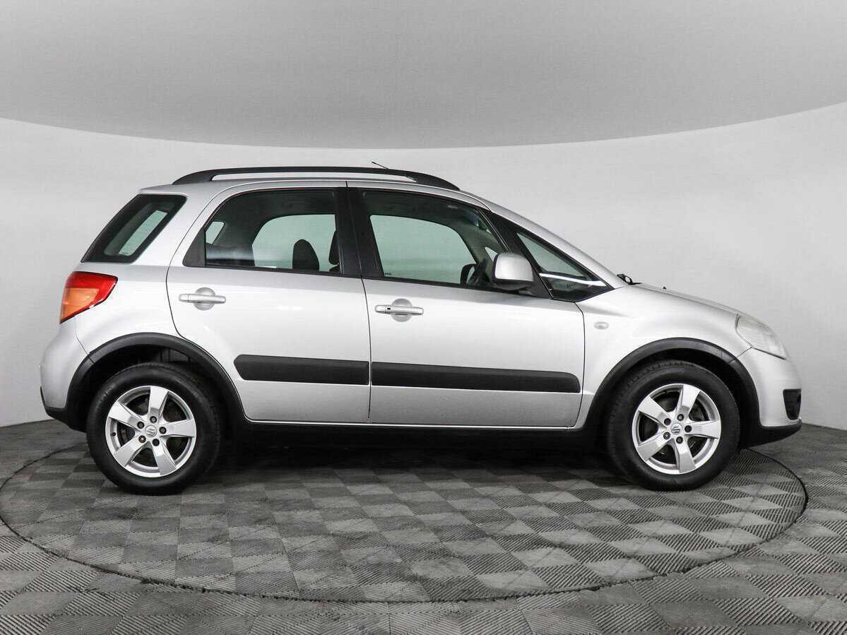 Купить Suzuki SX4 с пробегом. Фото: #3
