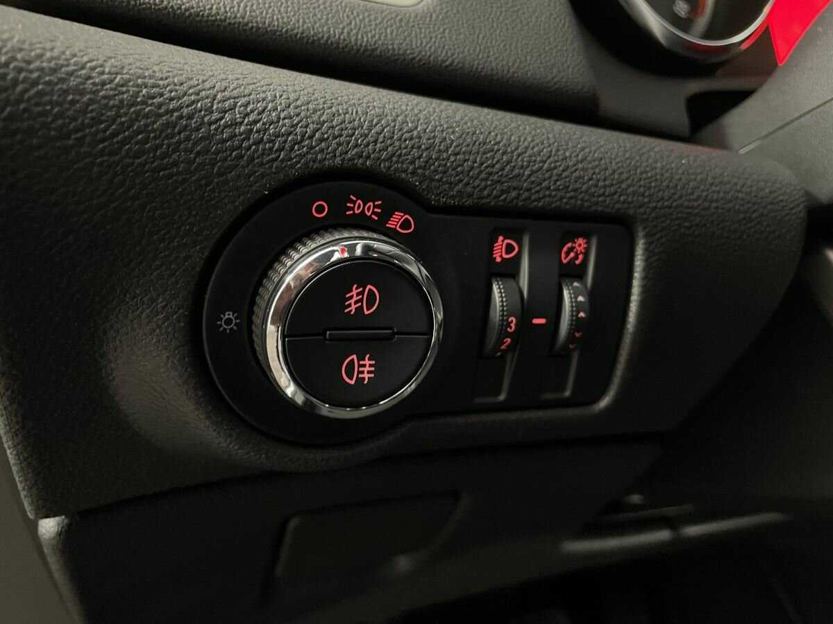 Купить Opel Astra с пробегом. Фото: #8