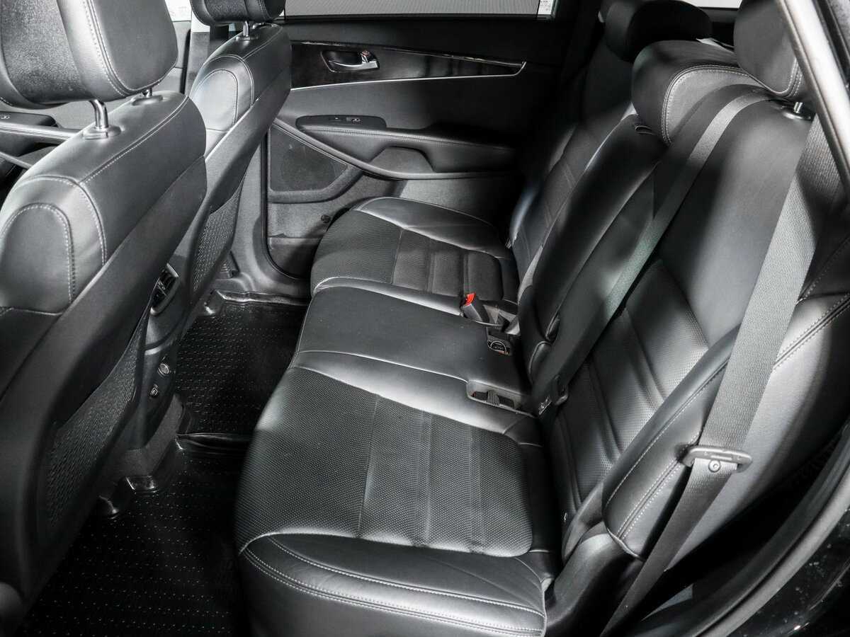 Купить Kia Sorento с пробегом. Фото: #4