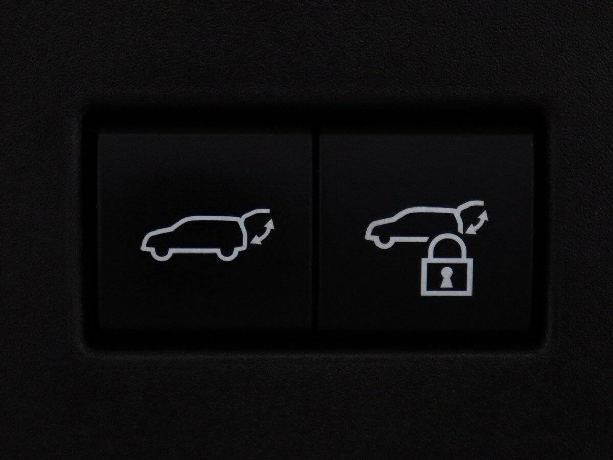 Купить Toyota Land Cruiser с пробегом. Фото: #16