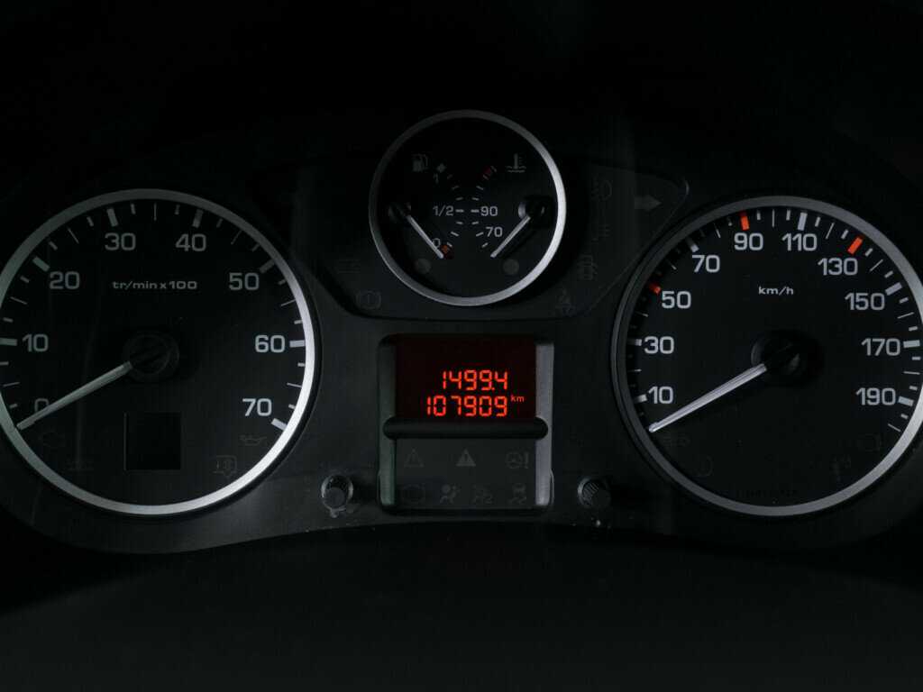 Купить Peugeot Partner с пробегом. Фото: #10