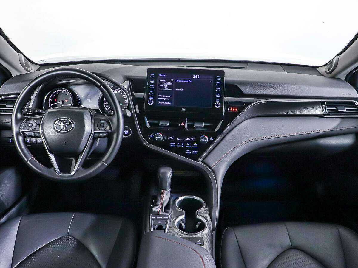 Купить Toyota Camry с пробегом. Фото: #9