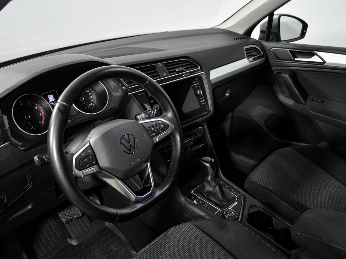Купить Volkswagen Tiguan с пробегом. Фото: #8