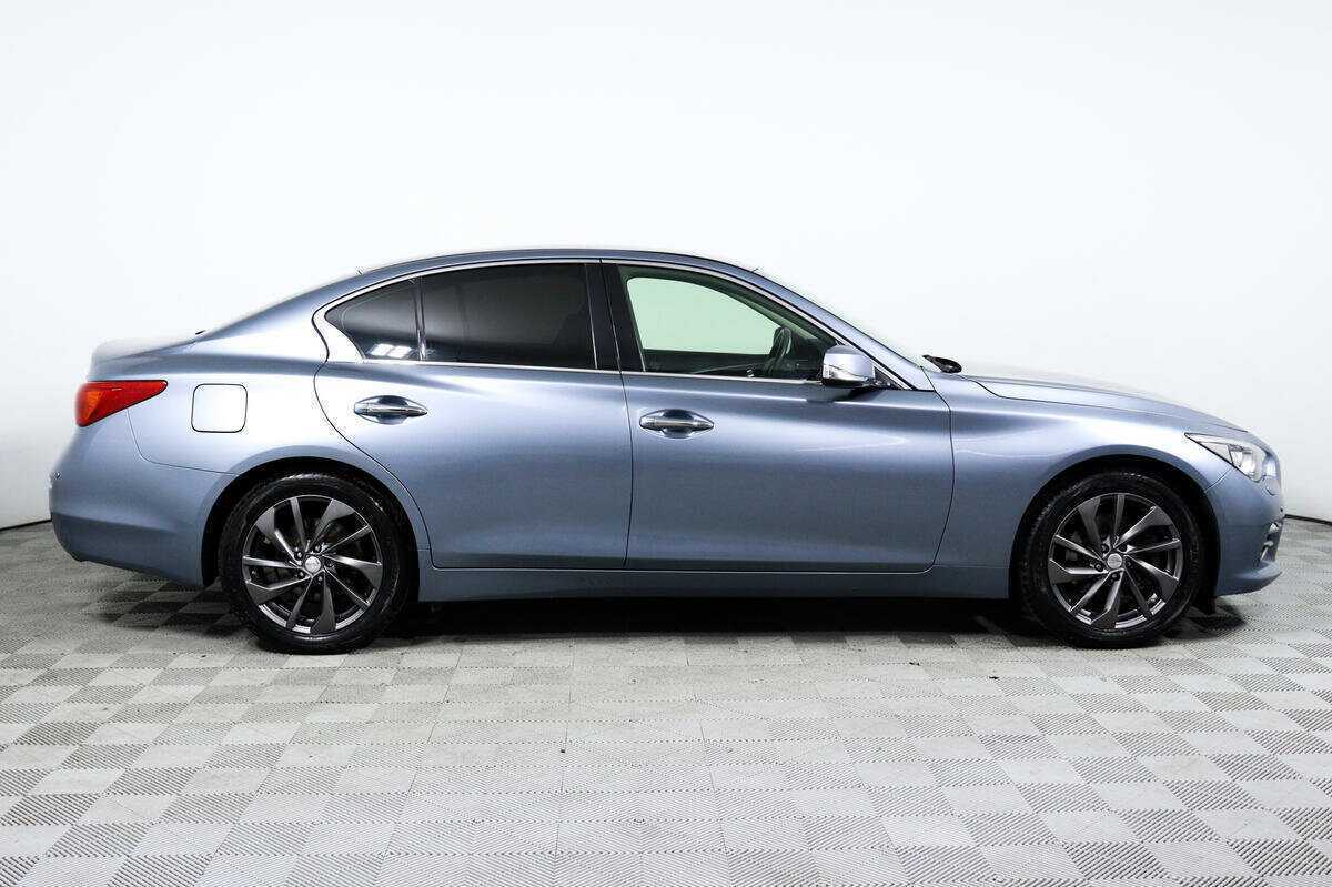 Купить Infiniti Q50 с пробегом. Фото: #3