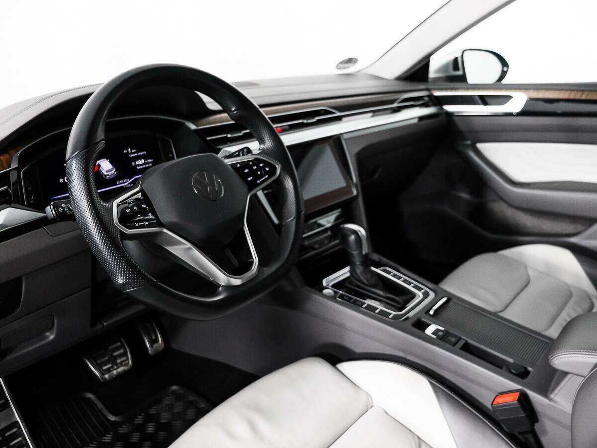 Купить Volkswagen Arteon с пробегом. Фото: #8