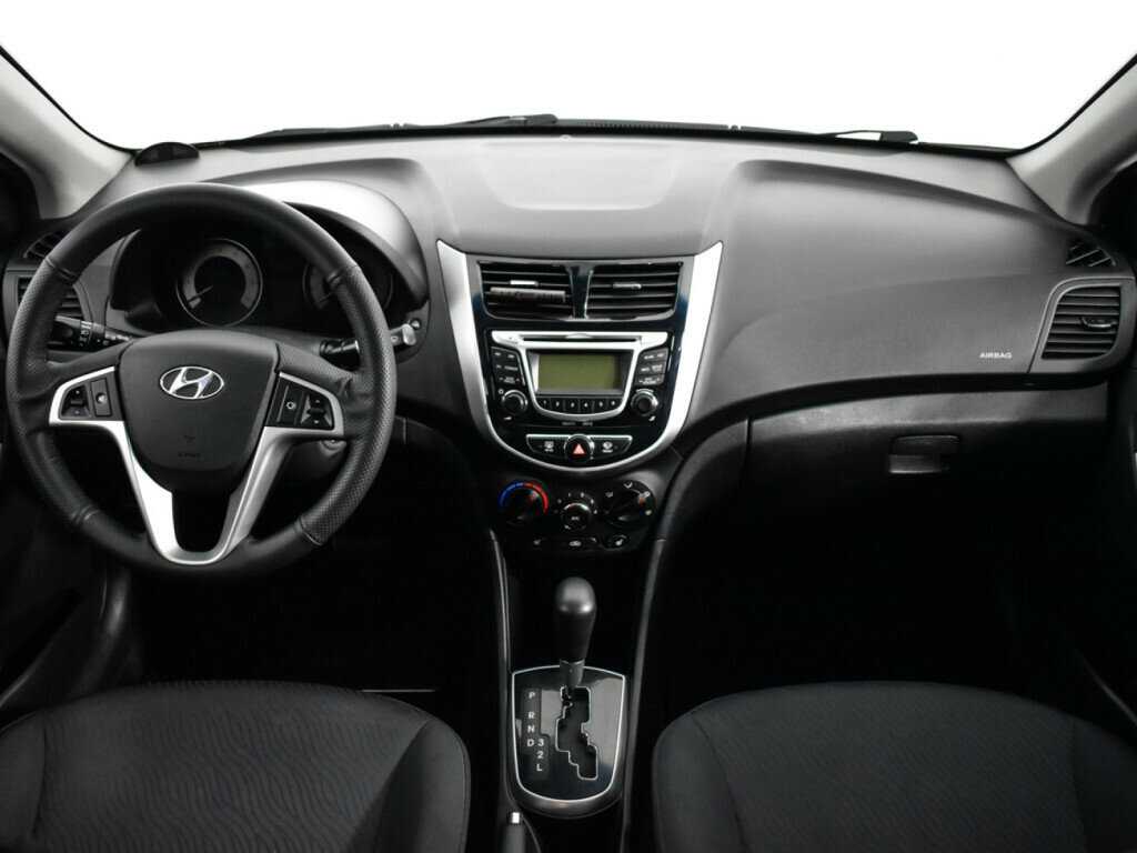 Купить Hyundai Solaris с пробегом. Фото: #11