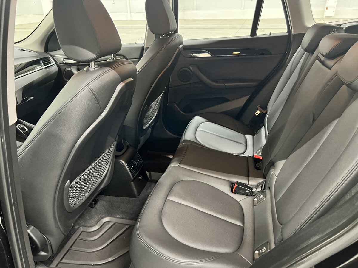Купить BMW X1 с пробегом. Фото: #11