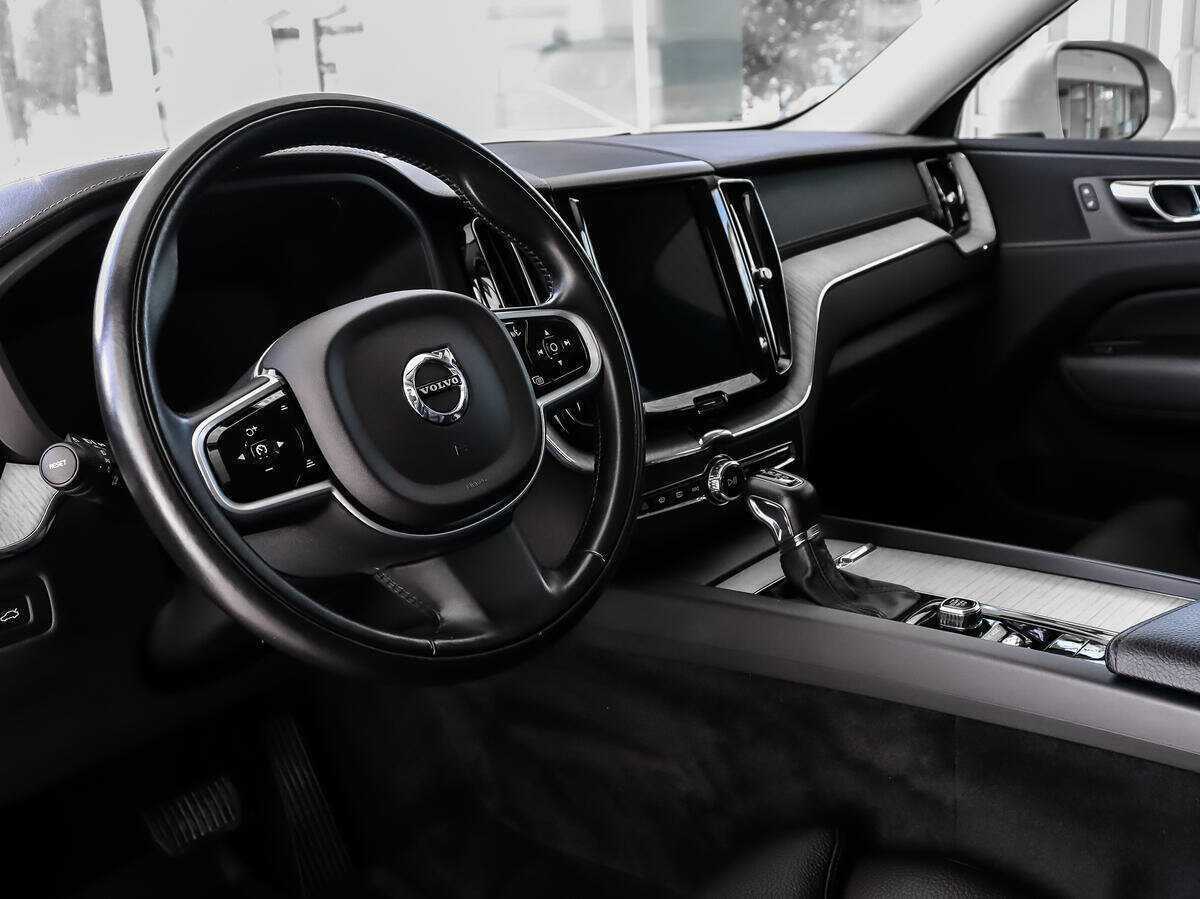 Купить Volvo XC60 с пробегом. Фото: #6