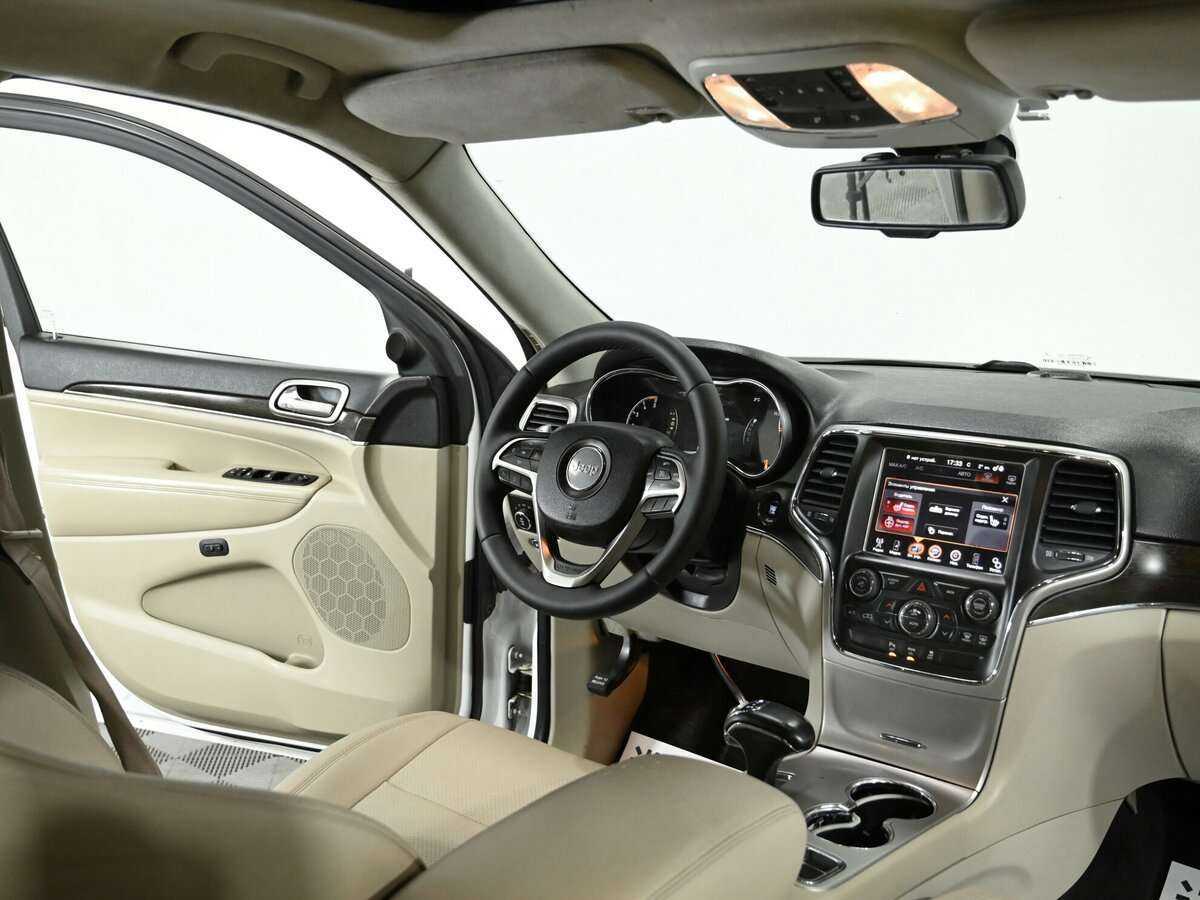Купить Jeep Grand Cherokee с пробегом. Фото: #9