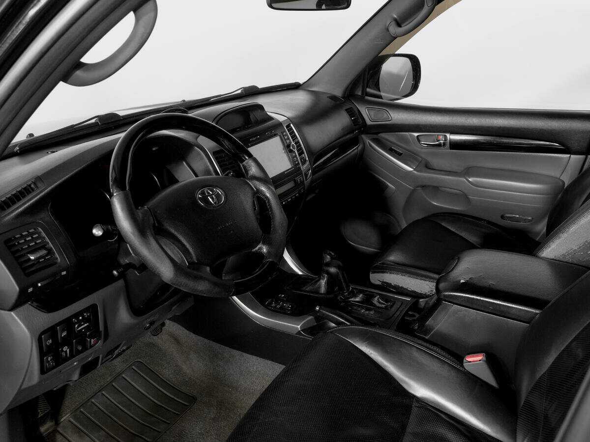 Купить Toyota Land Cruiser Prado с пробегом. Фото: #13