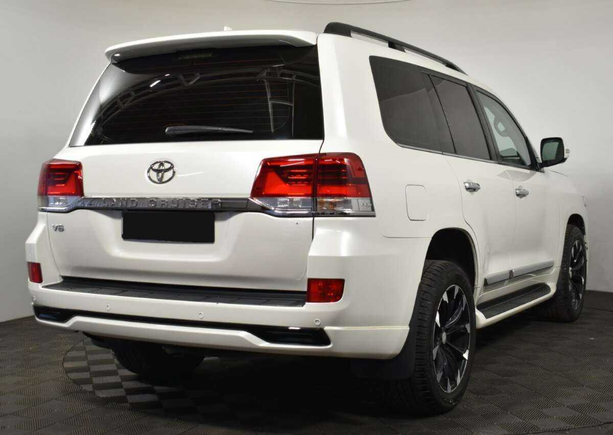 Купить Toyota Land Cruiser с пробегом. Фото: #3