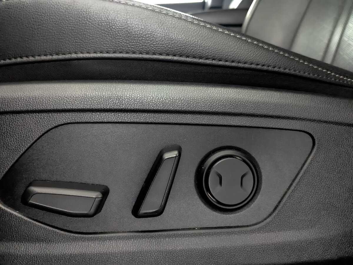 Купить Kia Sorento с пробегом. Фото: #23