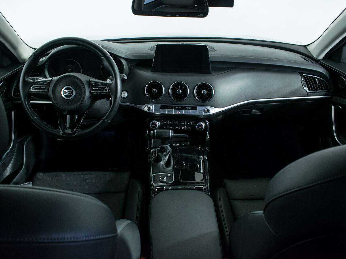 Купить Kia Stinger с пробегом. Фото: #11