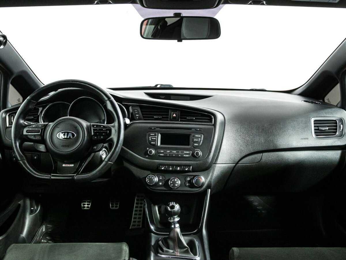 Купить Kia Ceed GT с пробегом. Фото: #12