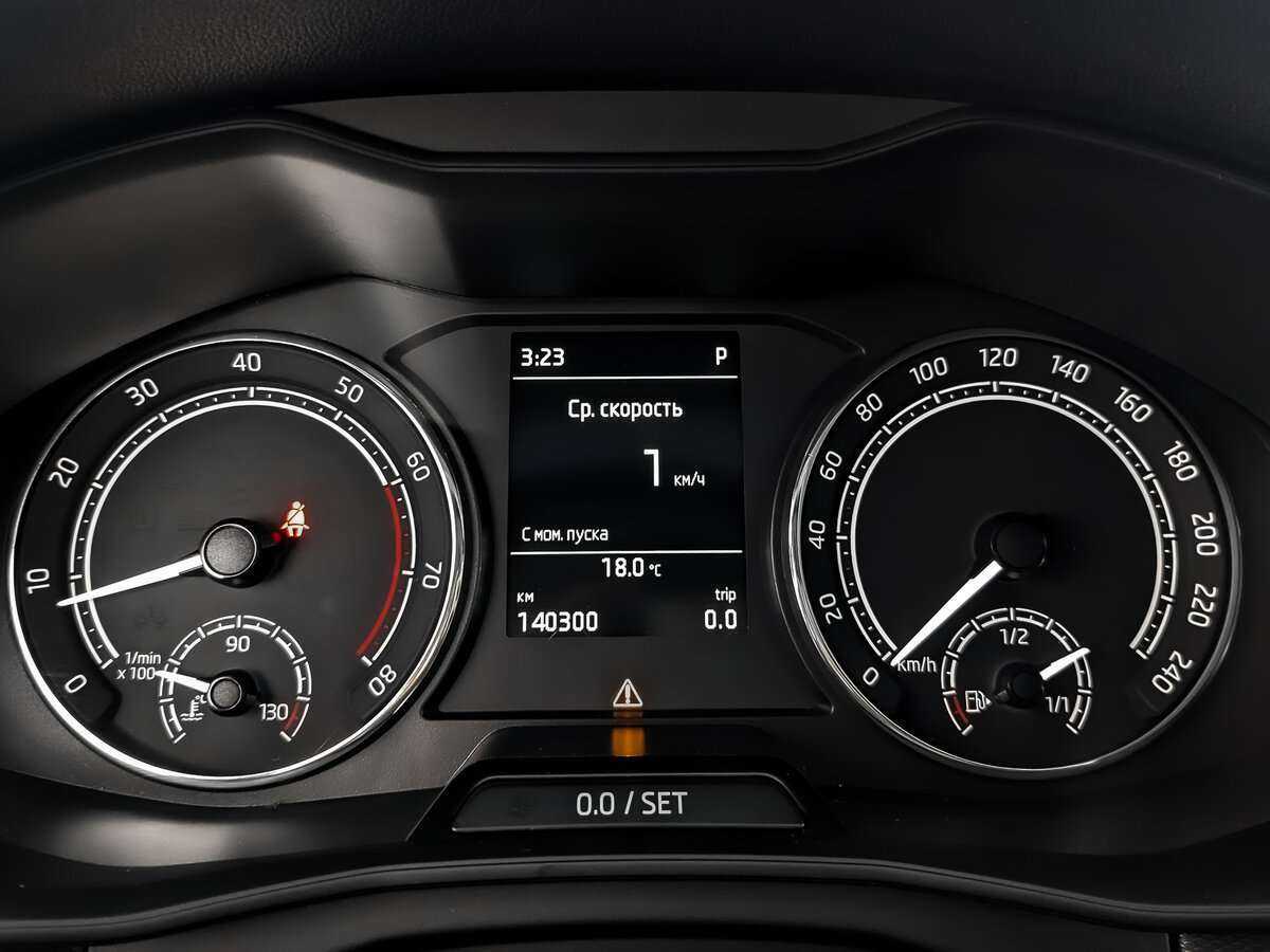 Купить Skoda Rapid с пробегом. Фото: #11