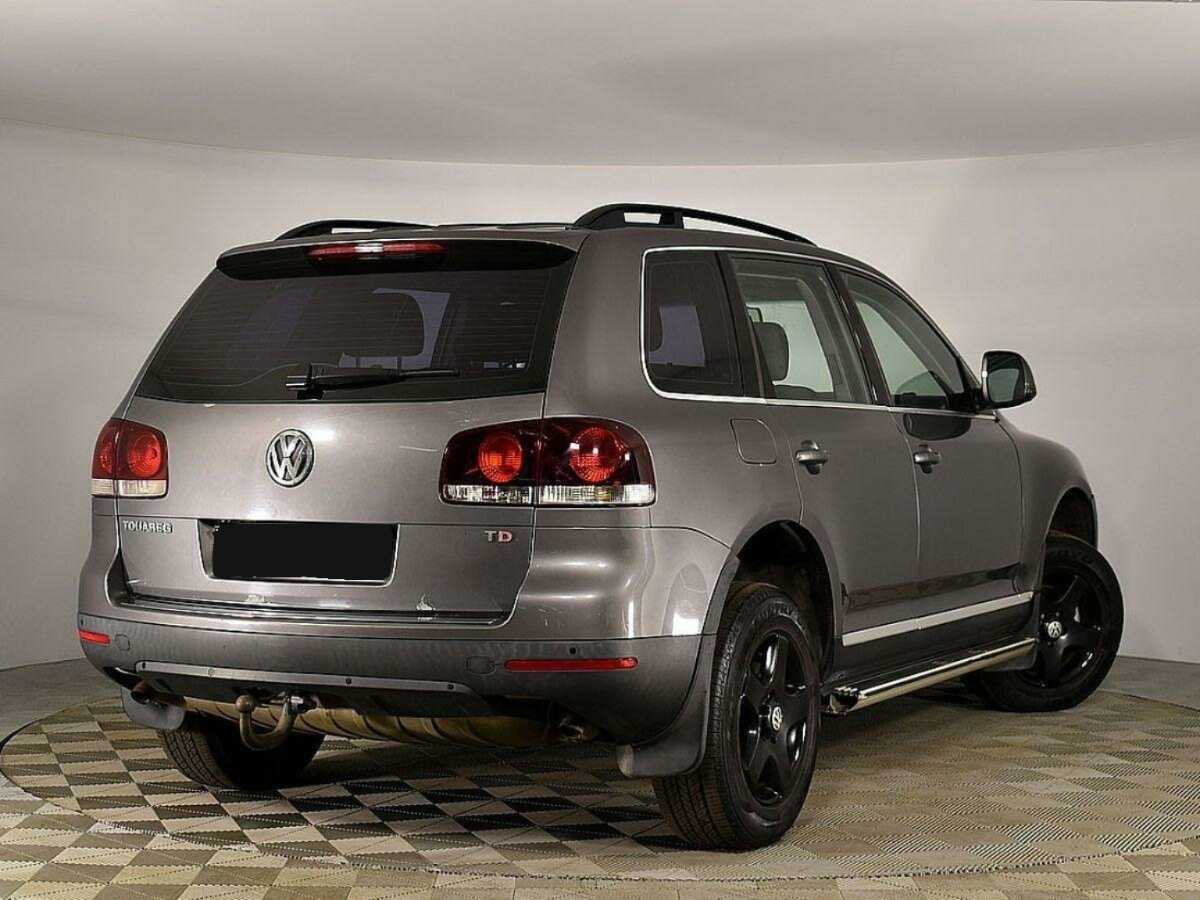 Купить Volkswagen Touareg с пробегом. Фото: #1