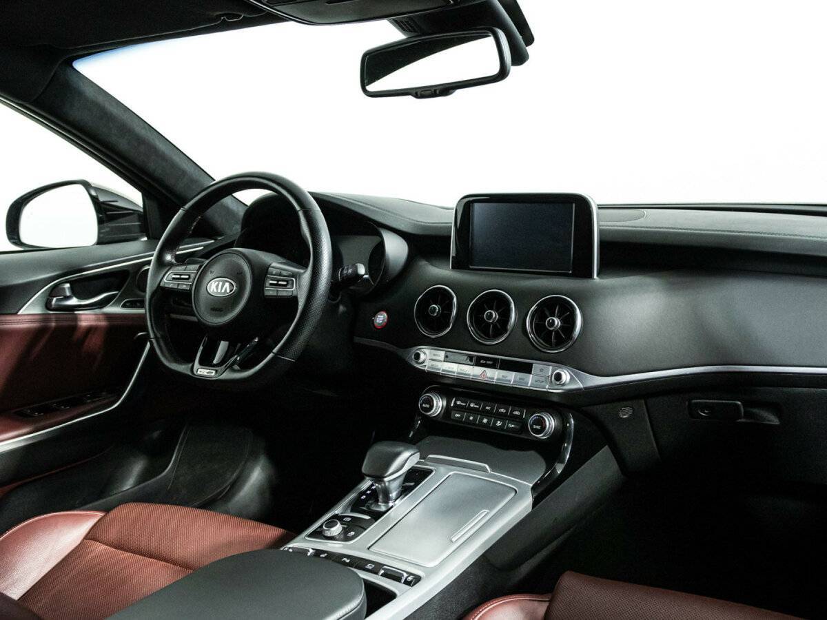 Купить Kia Stinger с пробегом. Фото: #8