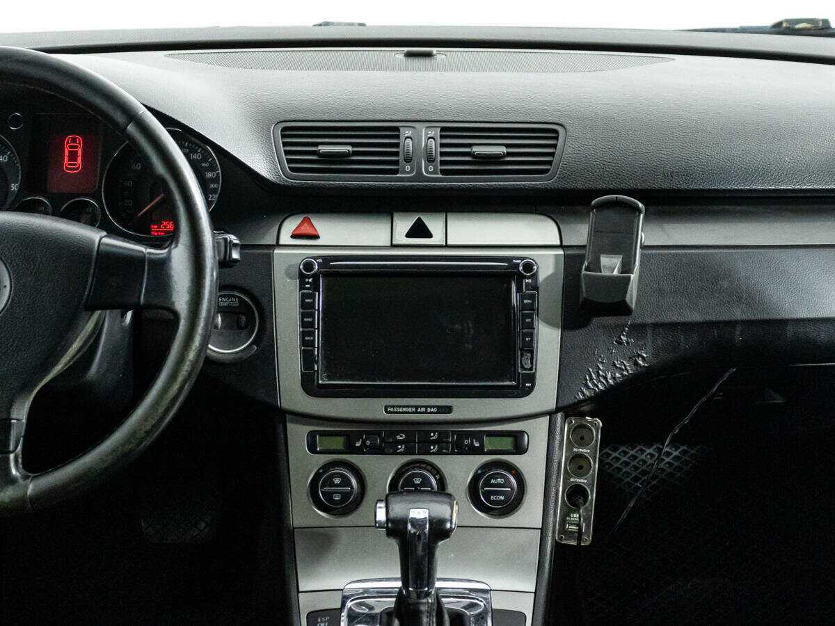 Купить Volkswagen Passat с пробегом. Фото: #13