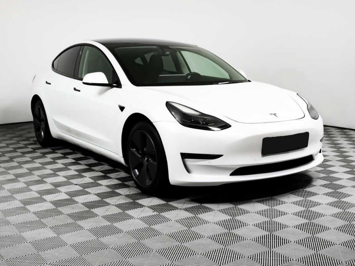Купить Tesla Model 3 с пробегом. Фото: #2