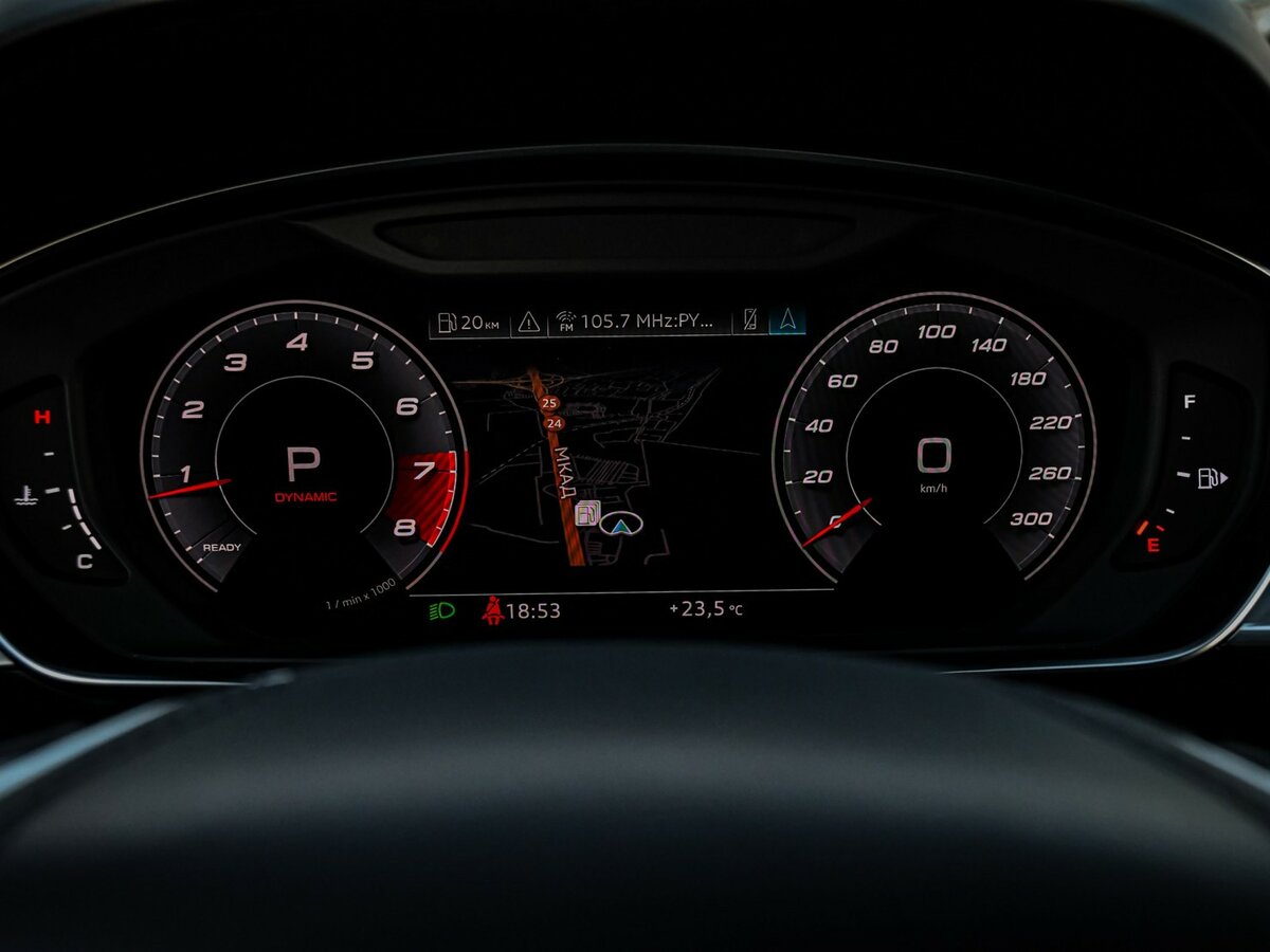 Купить Audi S8 с пробегом. Фото: #33