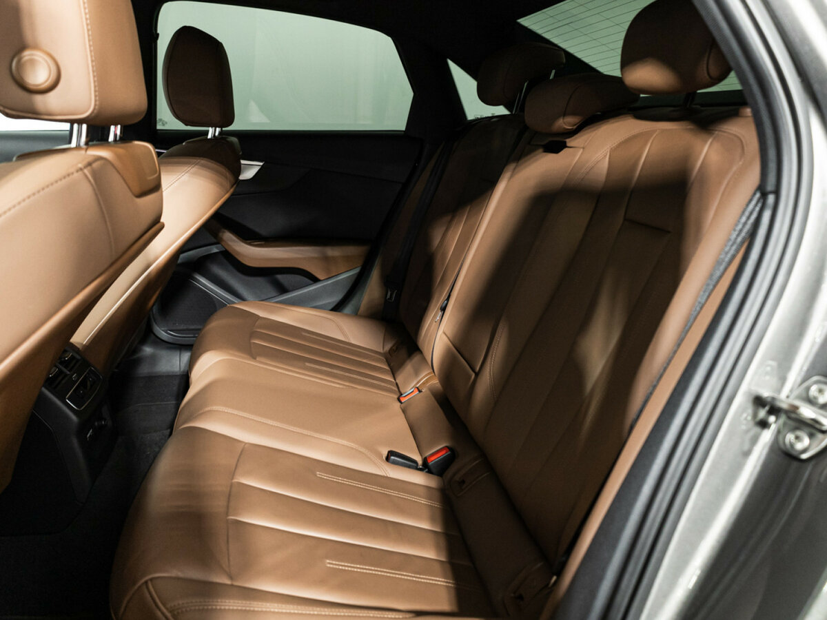 Купить Audi A4 с пробегом. Фото: #8
