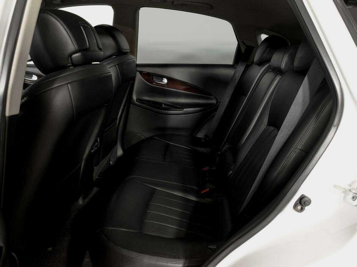 Купить Infiniti QX50 с пробегом. Фото: #9