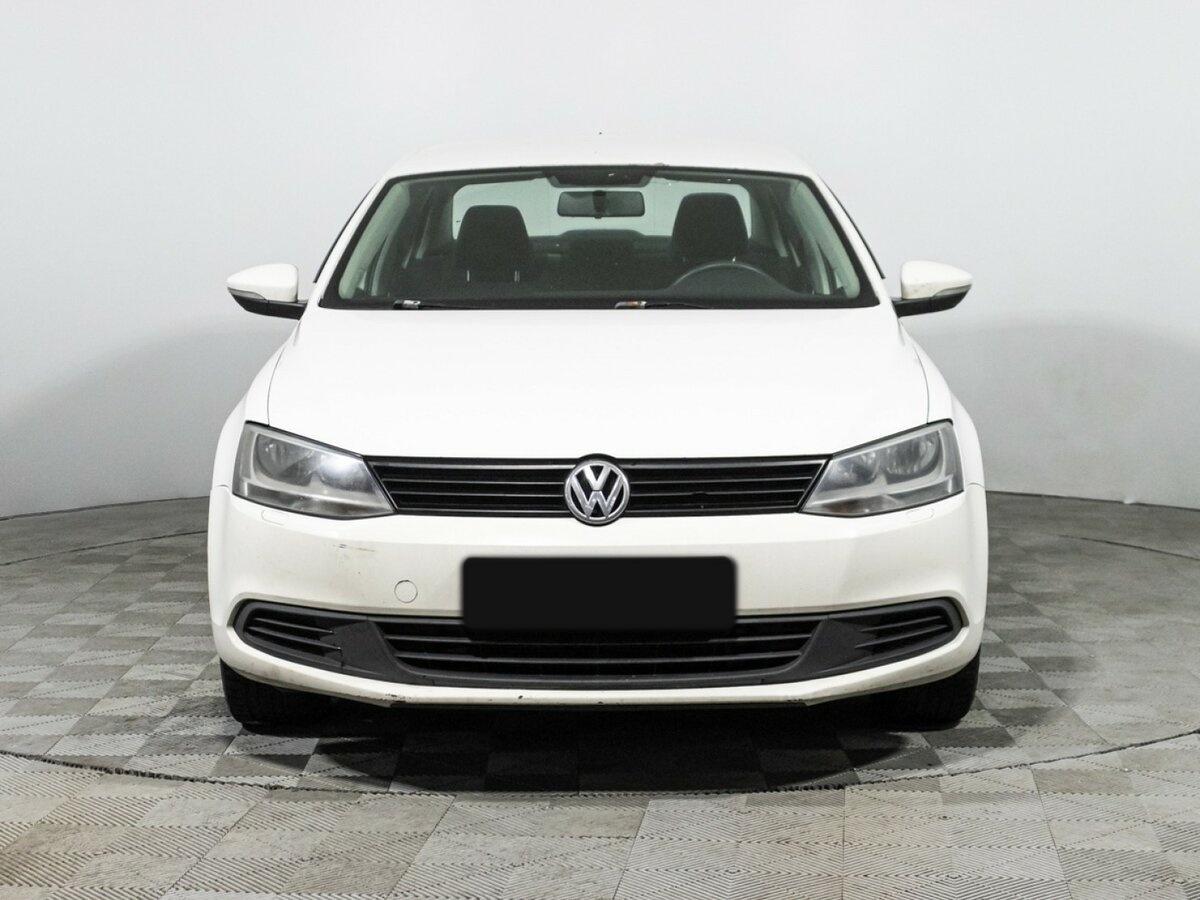 Купить Volkswagen Jetta с пробегом. Фото: #1