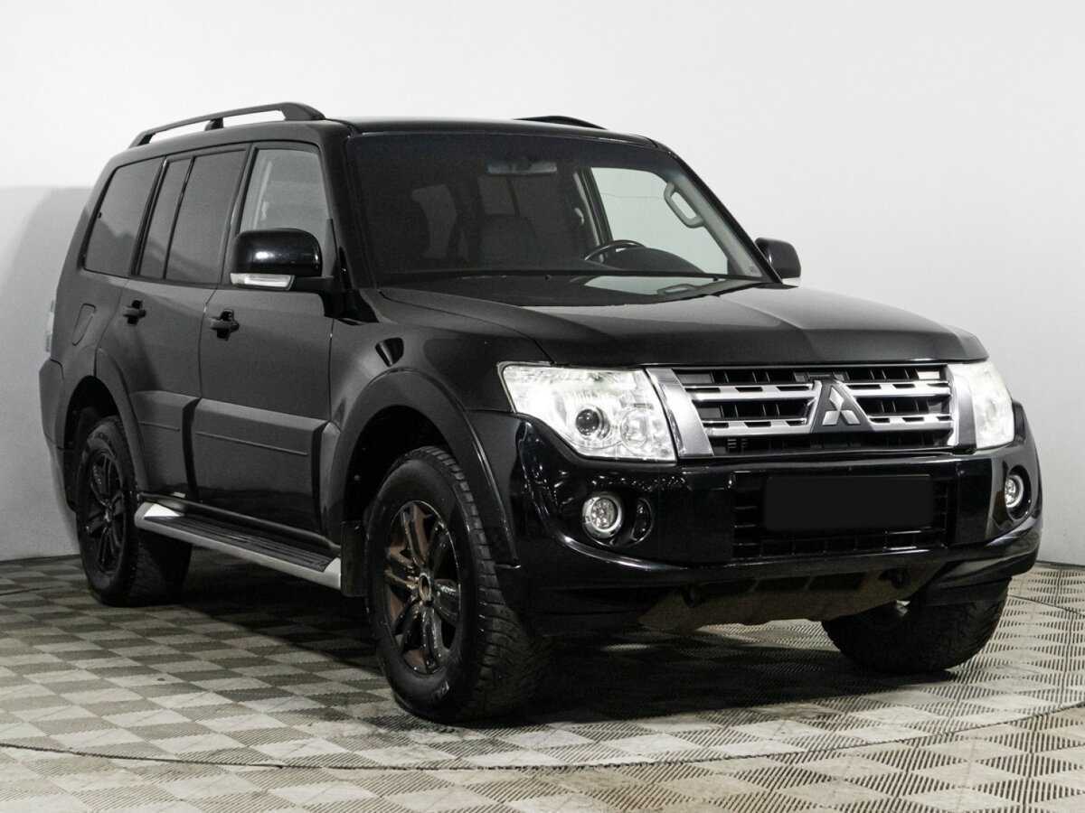 Купить Mitsubishi Pajero с пробегом. Фото: #2