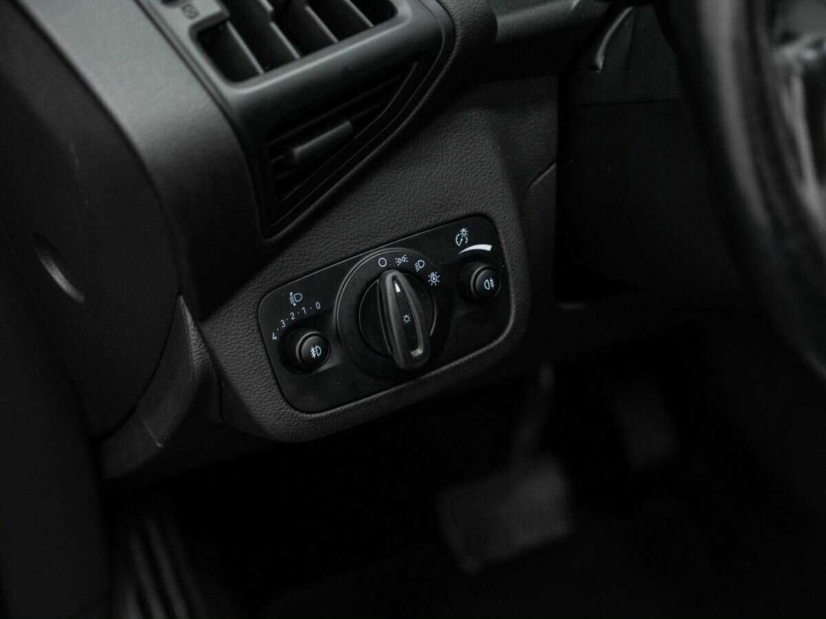 Купить Ford C-MAX с пробегом. Фото: #15