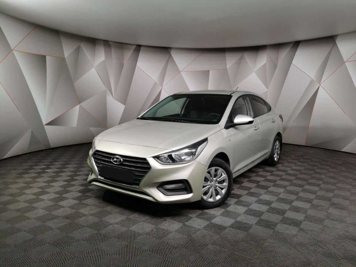 Купить Hyundai Solaris с пробегом. Фото: #0