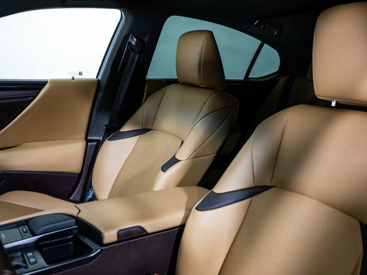 Купить Lexus ES с пробегом. Фото: #21