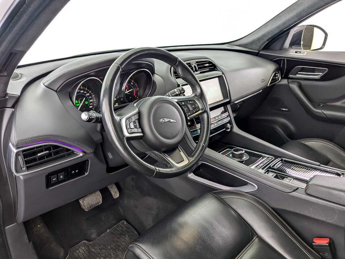 Купить Jaguar F-Pace с пробегом. Фото: #15