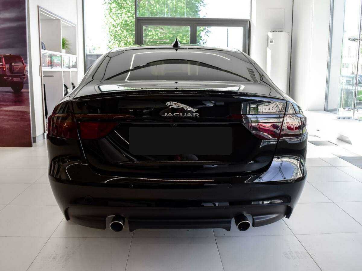 Купить Jaguar XF с пробегом. Фото: #5