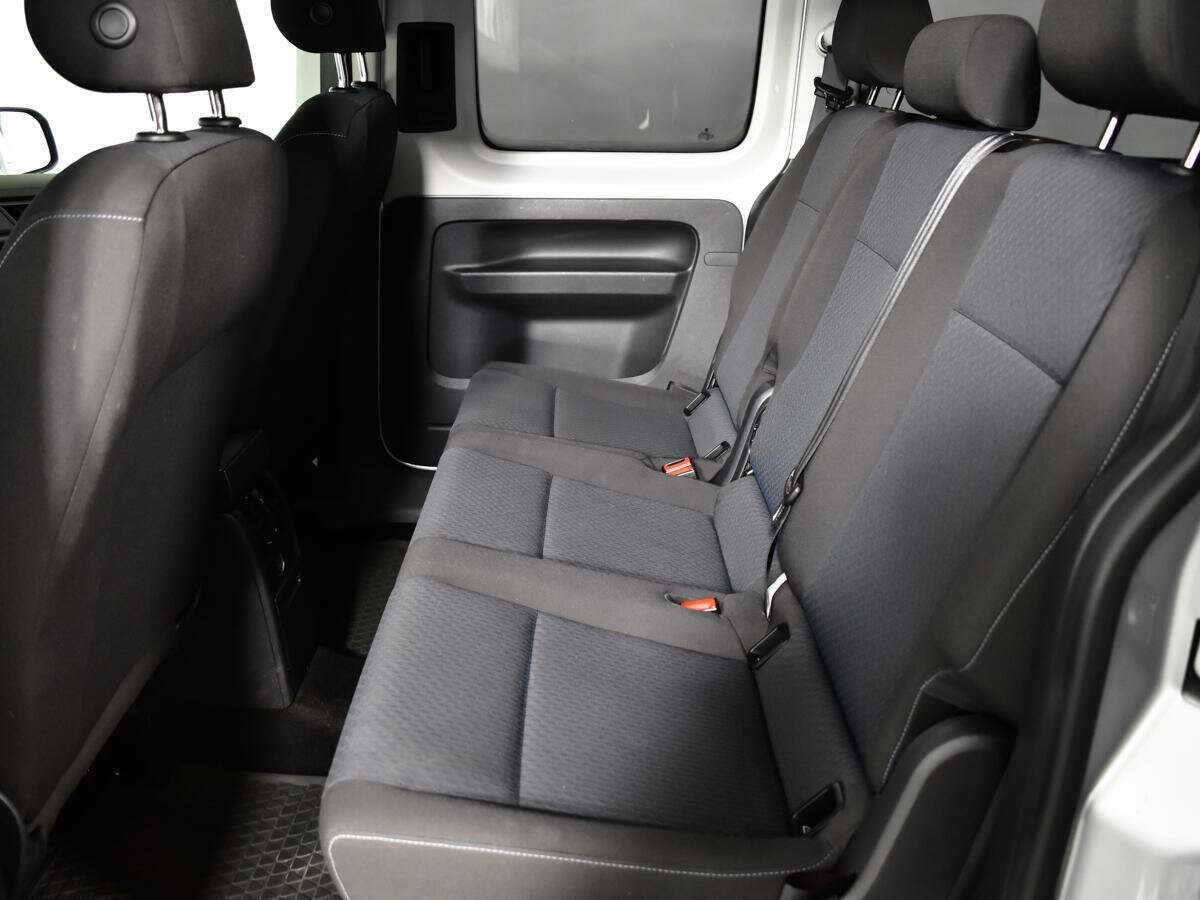 Купить Volkswagen Caddy с пробегом. Фото: #9