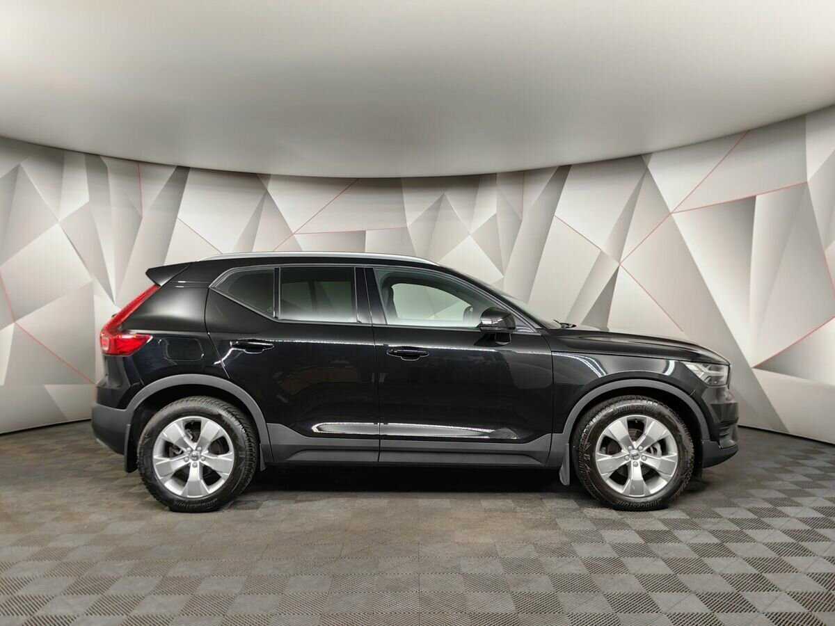 Купить Volvo XC40 с пробегом. Фото: #5