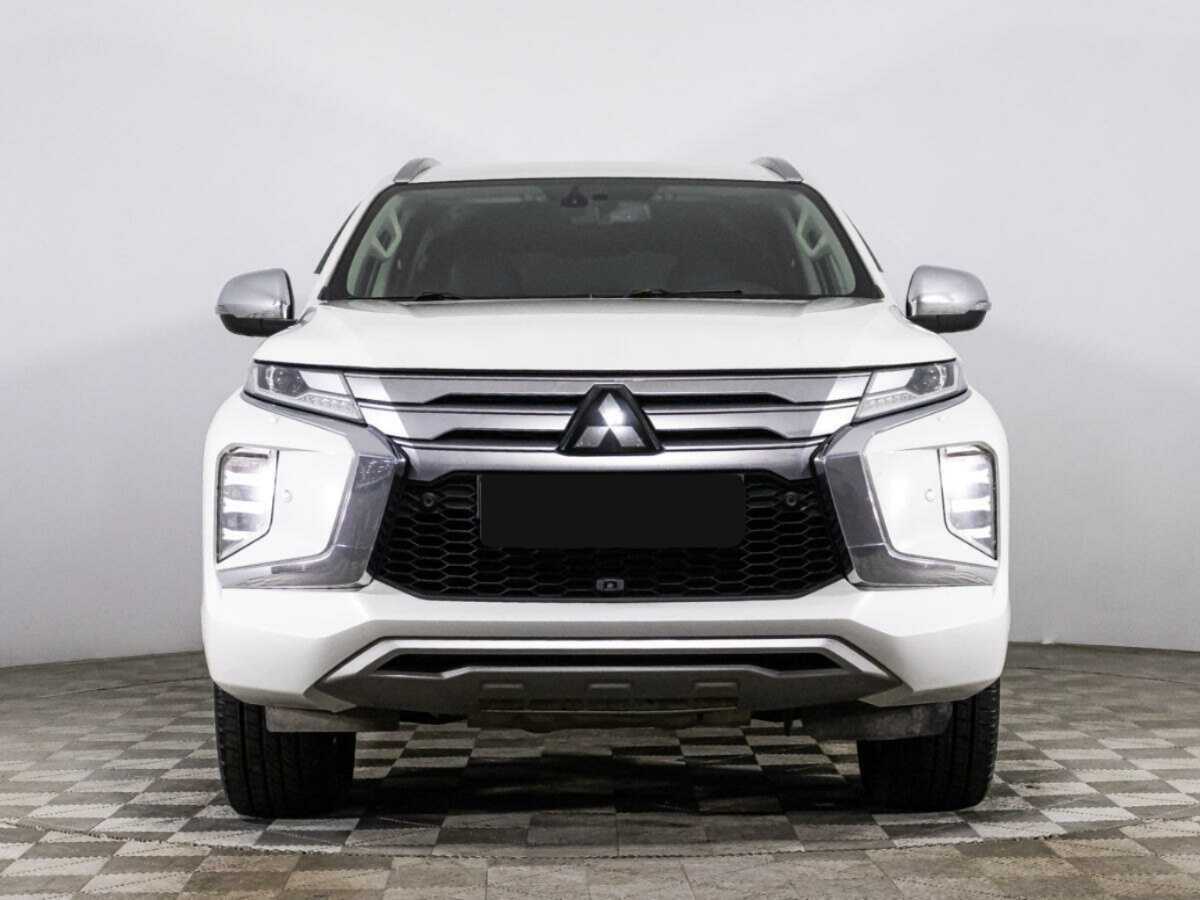 Купить Mitsubishi Pajero Sport с пробегом. Фото: #1