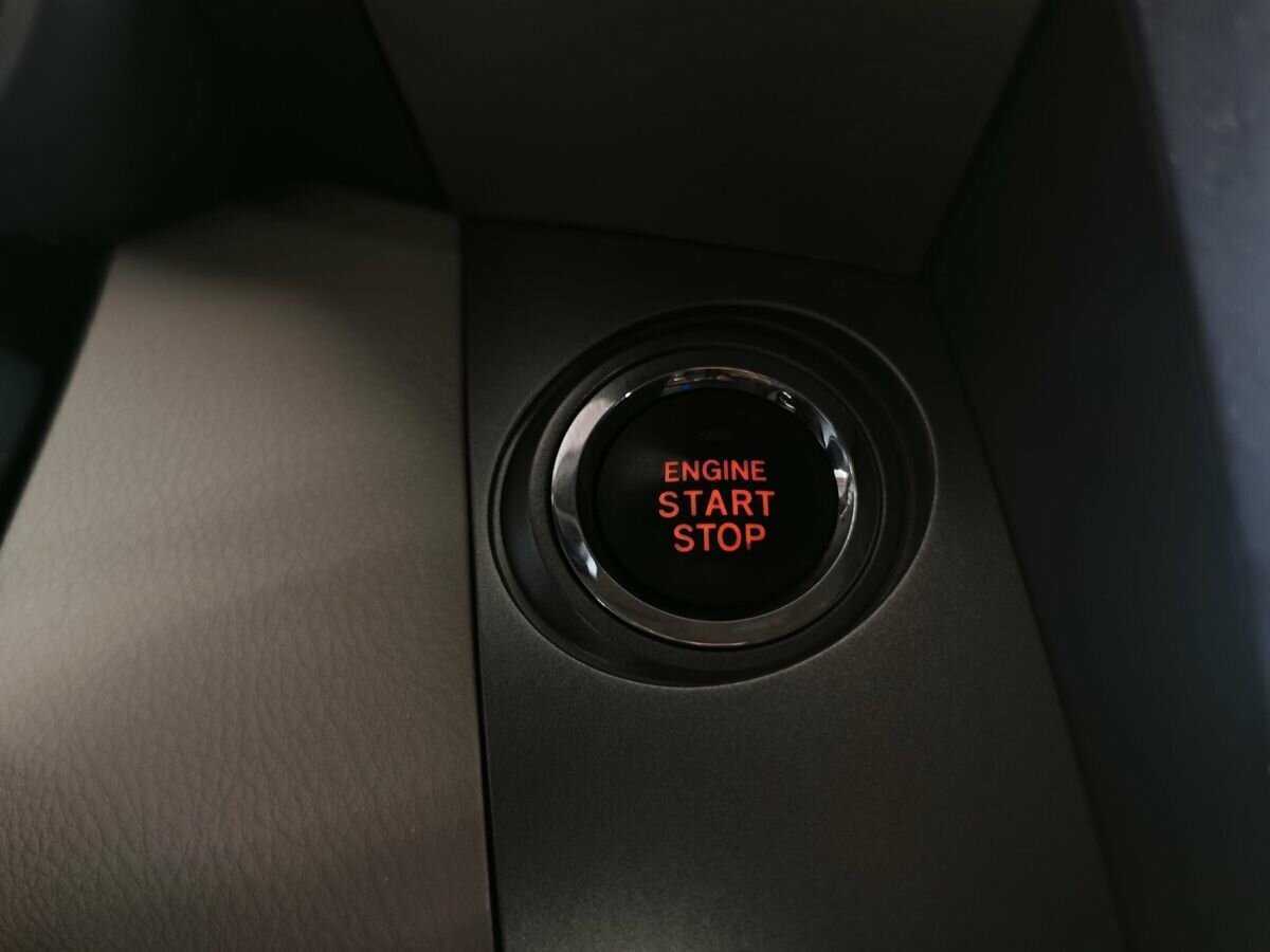 Купить Toyota RAV4 с пробегом. Фото: #17