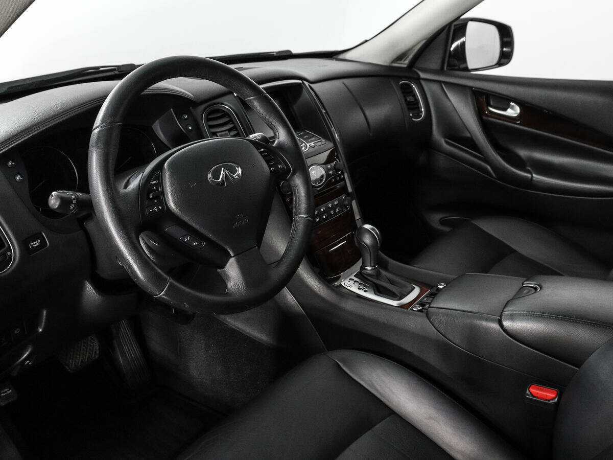 Купить Infiniti QX50 с пробегом. Фото: #8