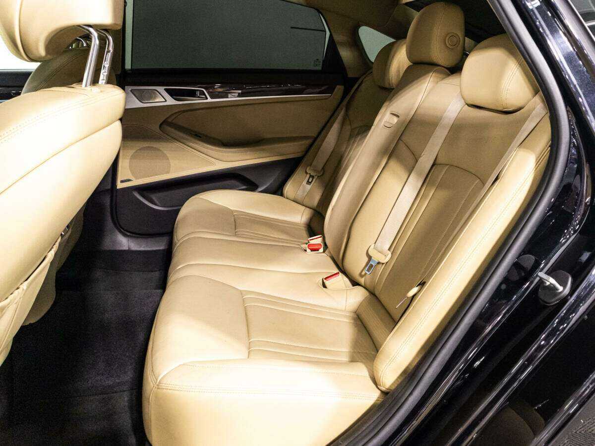 Купить Genesis G80 с пробегом. Фото: #9