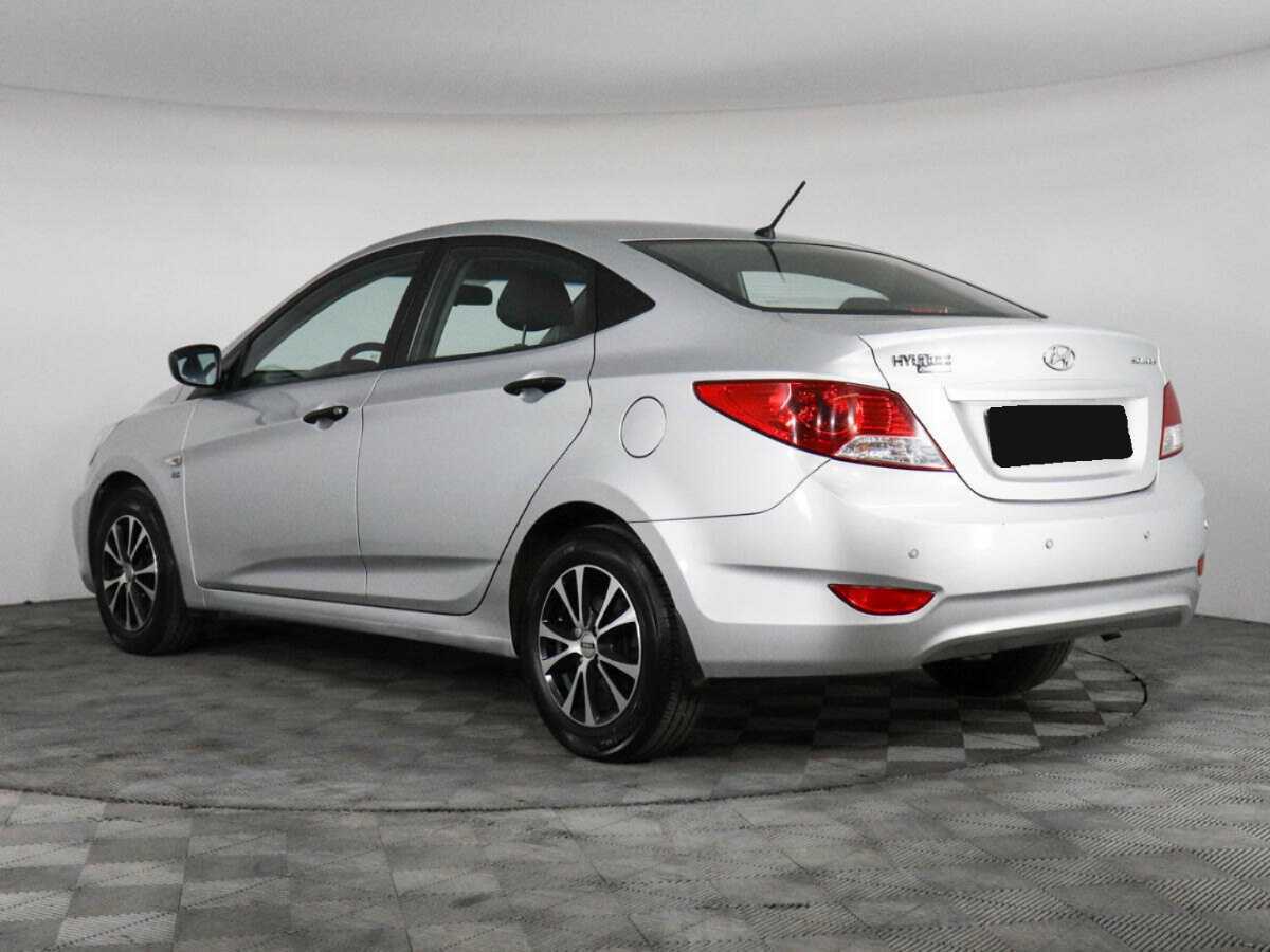 Купить Hyundai Solaris с пробегом. Фото: #6
