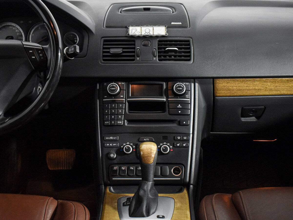Купить Volvo XC90 с пробегом. Фото: #12
