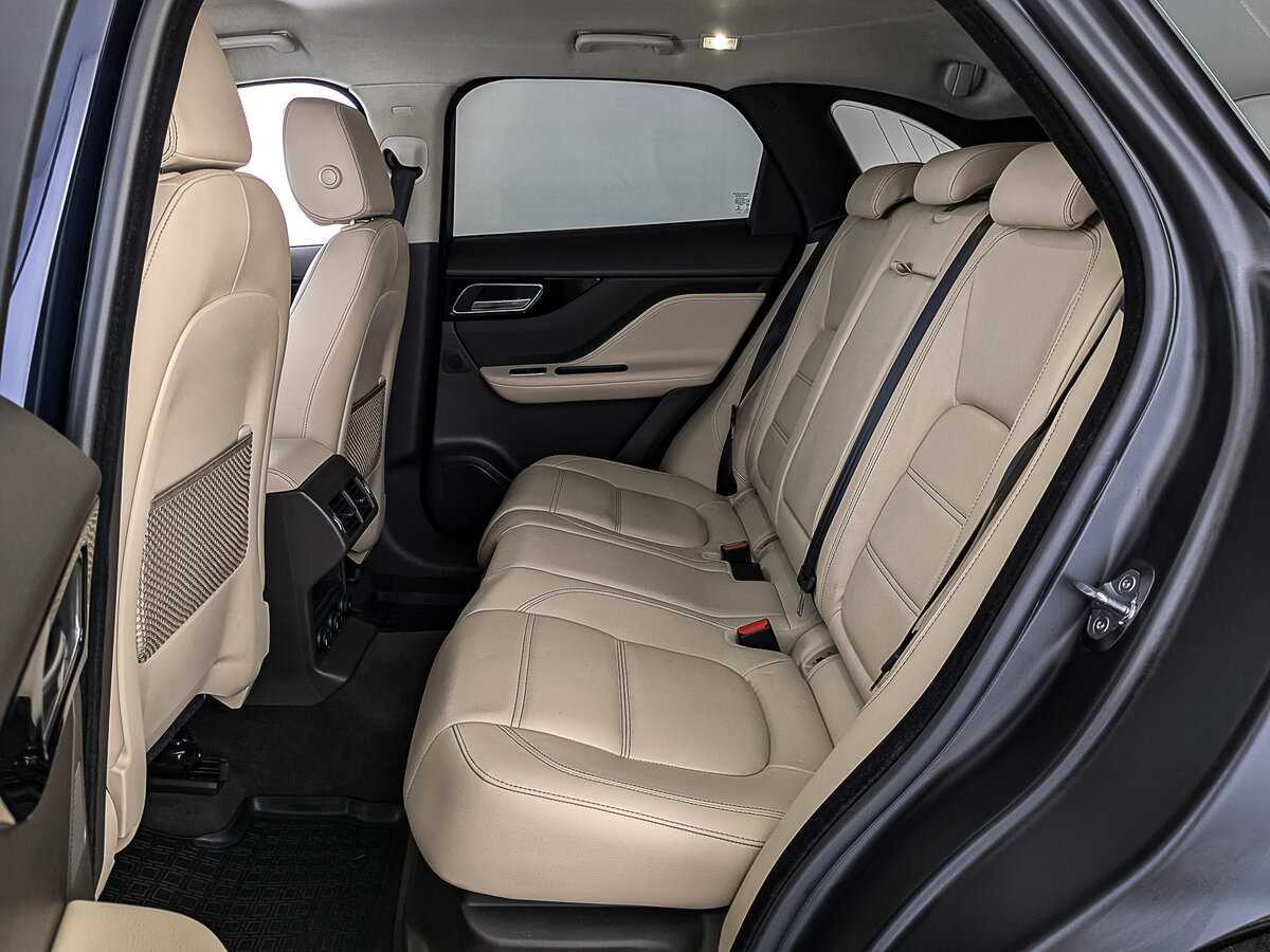 Купить Jaguar F-Pace с пробегом. Фото: #17