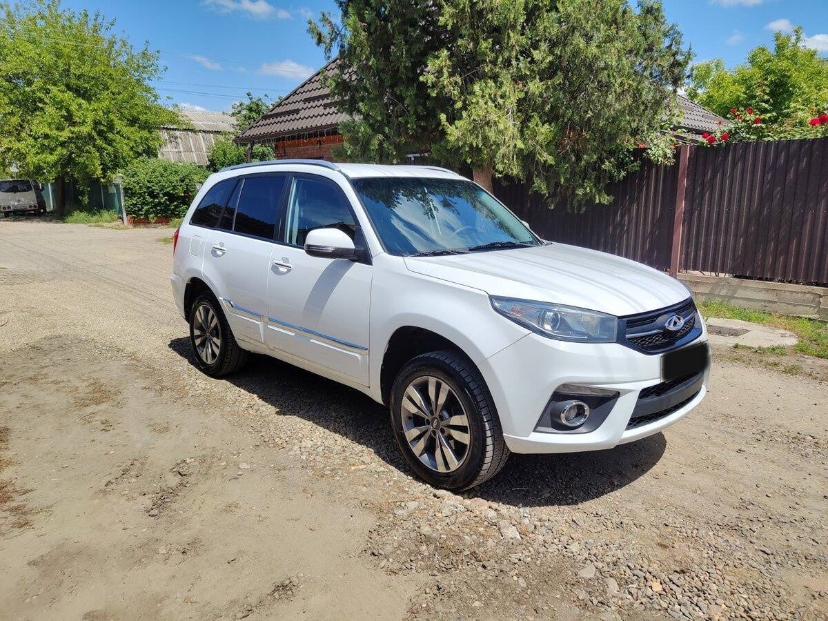 Купить Chery Tiggo 3 с пробегом. Фото: #2