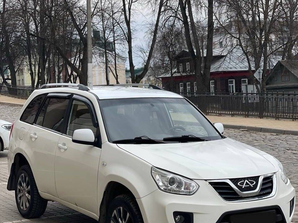 Купить Chery Tiggo (T11) с пробегом. Посмотреть фото