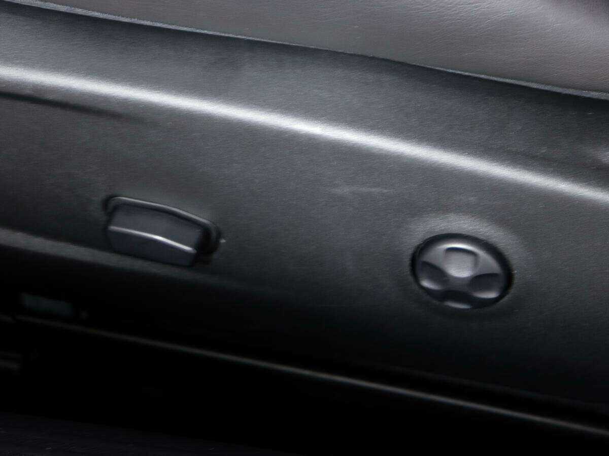 Купить Dodge Challenger с пробегом. Фото: #15