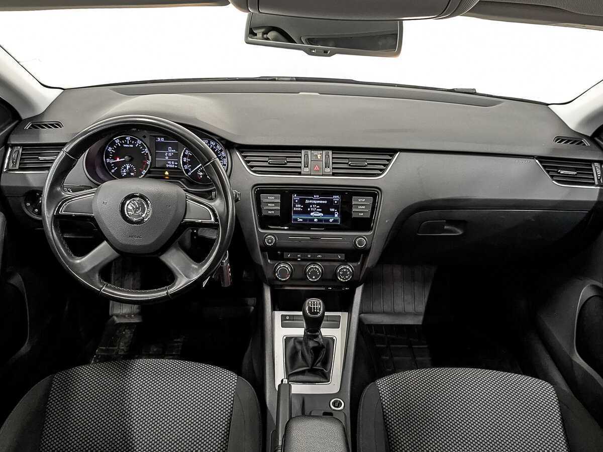 Купить Skoda Octavia с пробегом. Фото: #13